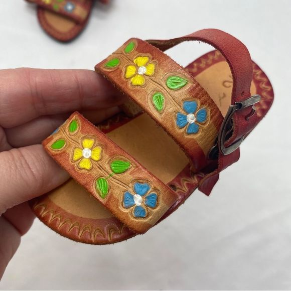 Handmade Mexico Leather Flower Sandals size 2 - Picture 2 of 6